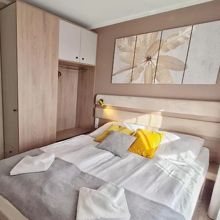 Holidayhomepl Bel Mare 305e Z Sypialnia I Z Balkonem דירה